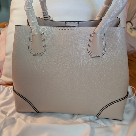 NWT Michael Kors Mercer Gallery Satchel- soft pink - Picture 2 of 8
